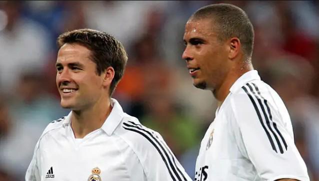 球队在困难 球队在困难