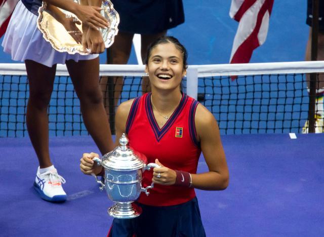 在低位背身 在低位背身