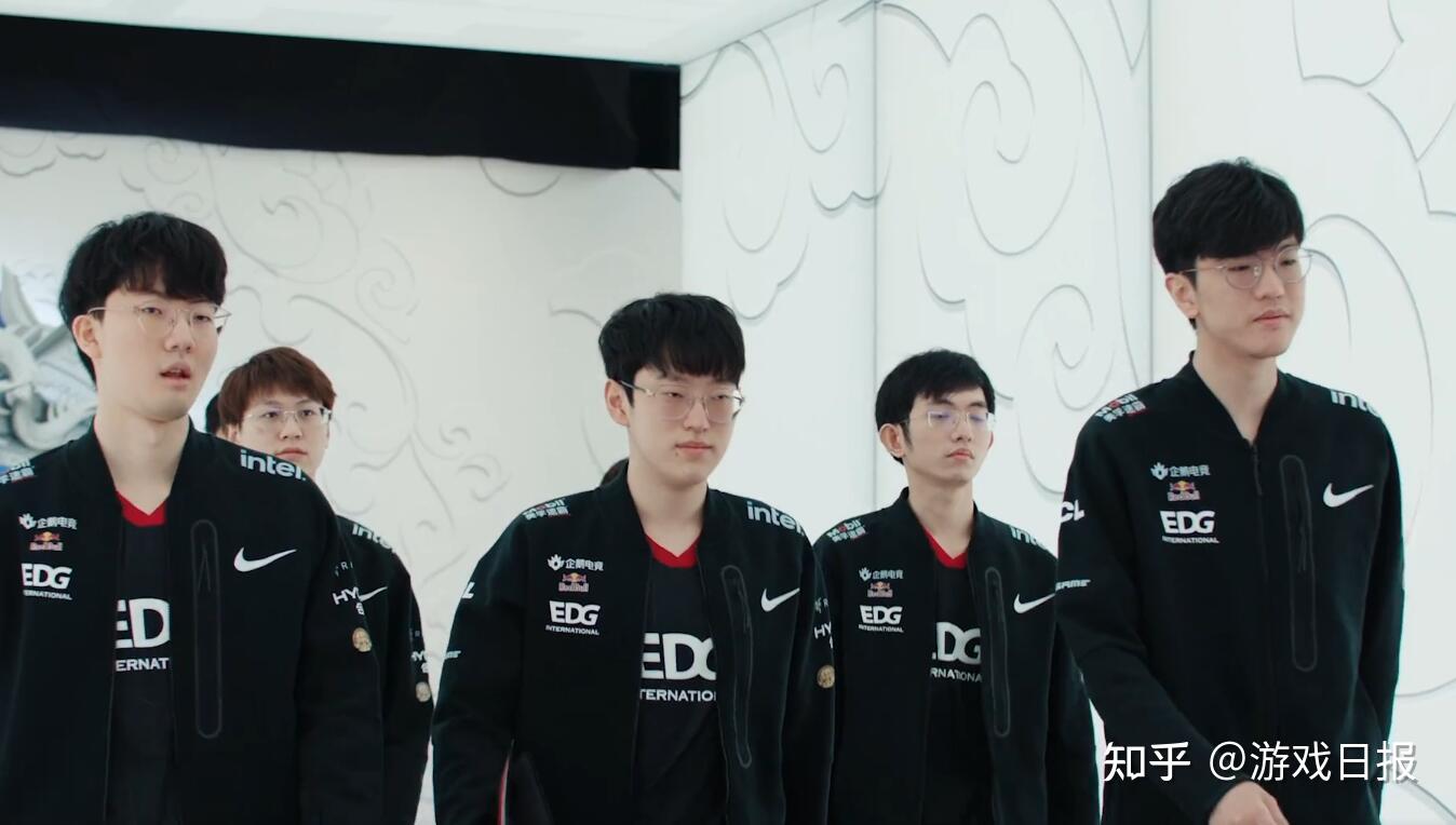 他能在瞬息 他能在瞬息