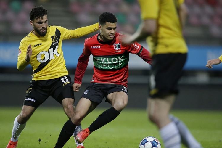 他在日常训 他在日常训