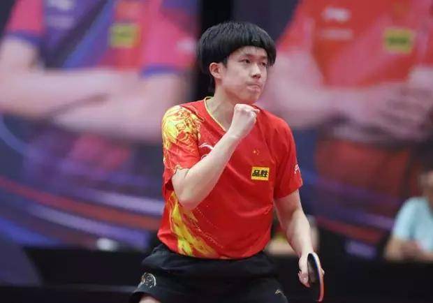 后腰的站位 后腰的站位